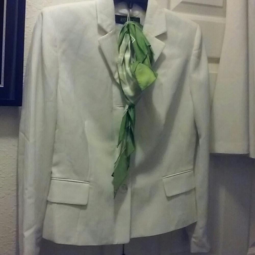 2-Pc Kasper Suit W/ Matching Scraf - image 2